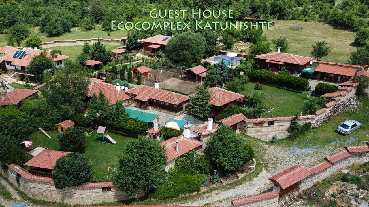 Ecocomplex Katuniszcze Hotel Katunishte Buitenkant foto